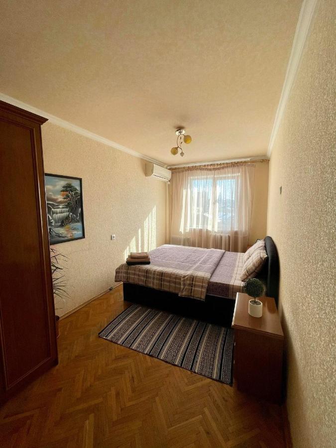 Comfortable One Beds With Nice View For Independent Sqr Kyiv Exterior foto