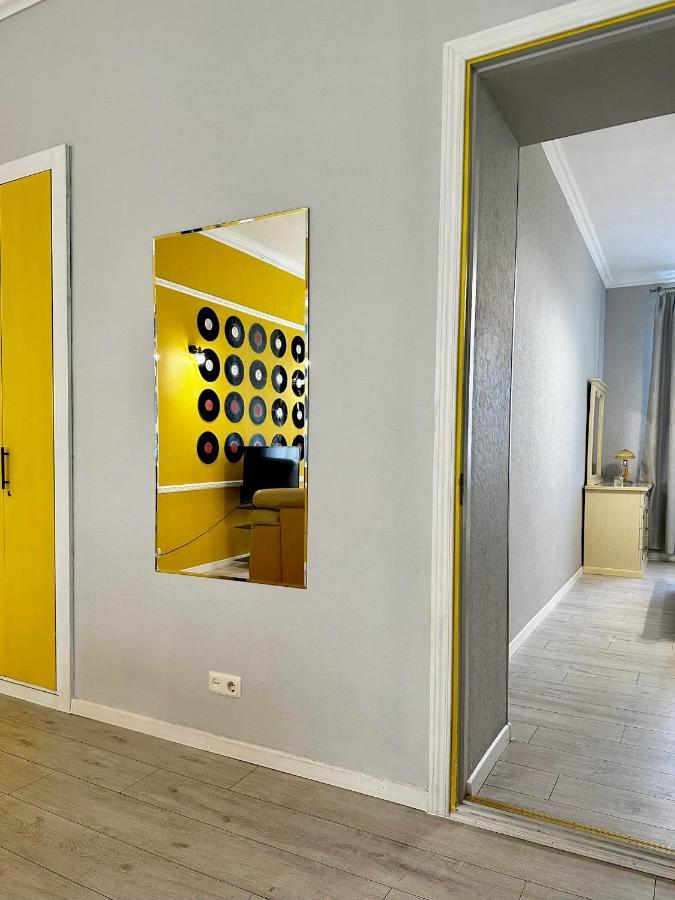 Comfortable One Beds With Nice View For Independent Sqr Kyiv Exterior foto